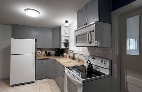Crosby House | Newly remodeled cottage in the heart of Crosby near restaurants and biking trail