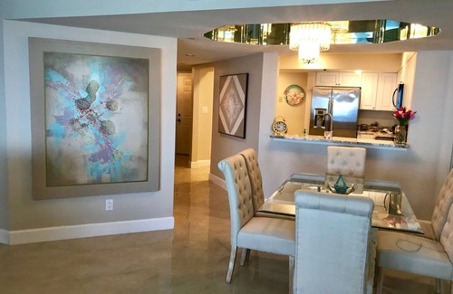 Sand Key Condo | Newly Remodeled & Furnished Luxurious Beachfront Condo