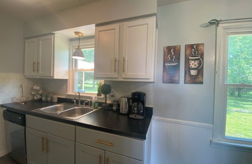 Noblesville House | Newly Remodeled Home mins to Grand Park Sports Complex, biking & walking trails.