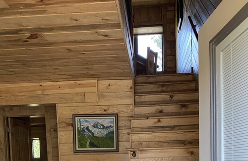 Wapiti House | Newly Remodeled Home close to Yellowstone