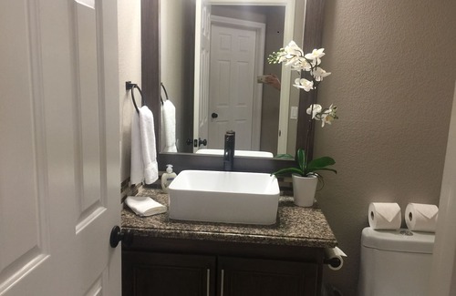 Spring Valley House | Newly Remodeled Home minutes away from strip