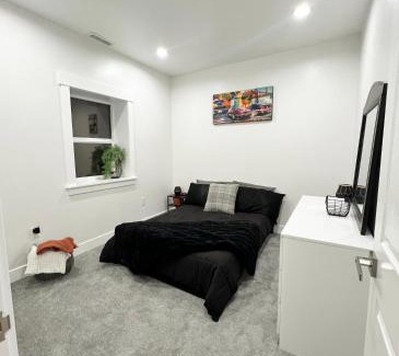 Midvale House | Newly Remodeled Luxury Ski and Relax Retreat