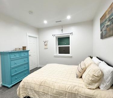 Midvale House | Newly Remodeled Luxury Ski and Relax Retreat
