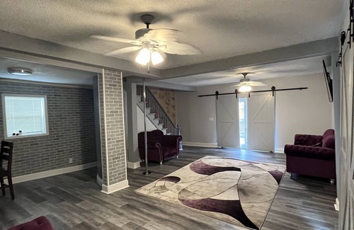 North End House | * Newly Remodeled Mini Mansion