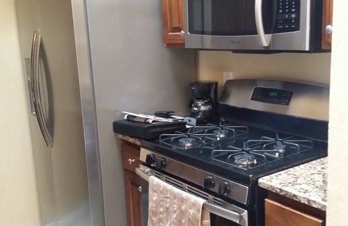 Biggs Field House | Newly remodeled, newly furnished, smart home