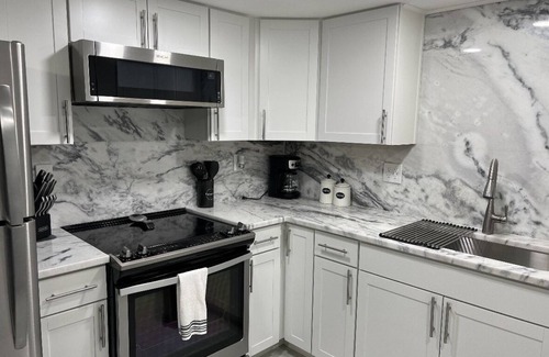New Port Richey House | Newly Remodeled Modern Home