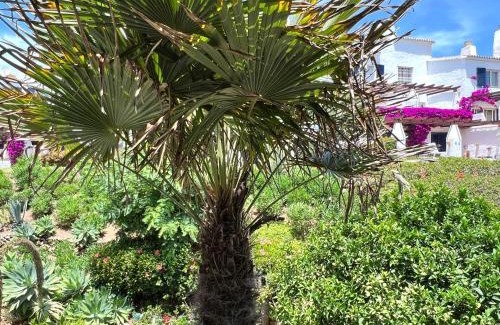 Sitio de Calahonda Apartment | Newly Renovated 2 Bedroom Beachfront House