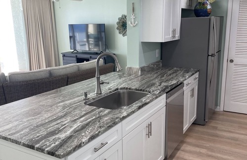 Long Beach Condo | NEWLY RENOVATED IN 2021 2 BEDROOM BEACHFRONT CONDO