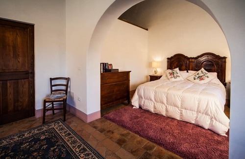 Anghiari Other | Newly Renovated 18th Century Hilltop Villa with 6 Baths, Pool, Wifi