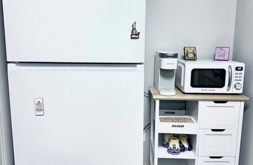 West End Apartment | Newly renovated 1bedroom daylight basement apartment.