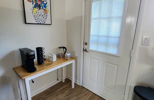 Tallahassee House | Newly renovated 2 Bed 1.5 Bath Bungalow near Universities