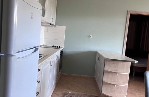 Sveti Vlas Apartment | Newly renovated 2-bedroom, 2-bathroom ground-floor apartment in Sveti Vlas.