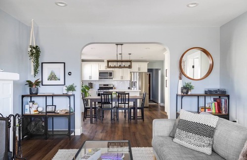 Oakland House | NEWLY Renovated 2 BR | 1 BA Havenscourt Home