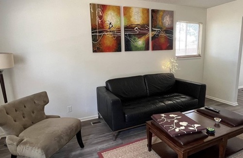 Lenexa House | Newly renovated 2 Bed 1 Bath Townhome with 1 car garage