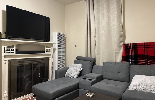 Bernal Heights Apartment | Newly Renovated 2 Bed 1 Bath apartment in the Mission/Bernal Heights area!