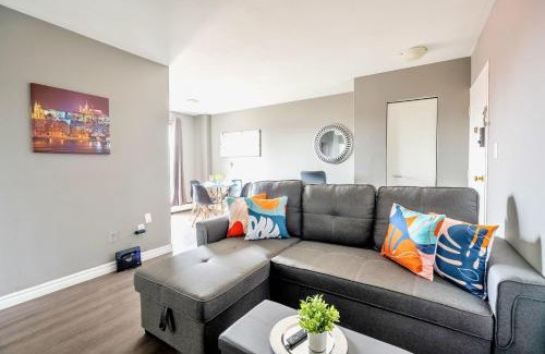 Rosedale Apartment | Newly Renovated 2BR Unit in Glenview West
