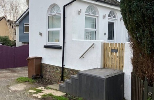 Chillington Apartment | Newly renovated 3 bed apartment in lovely village close to beaches