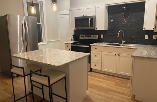 Quincy House | Newly renovated 4 bedroom house in the heart of Quincy