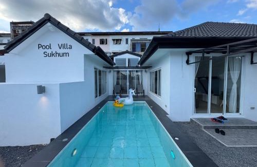 Phuket Villa | Newly Renovated 4BR Pool Villa in Phuket Town