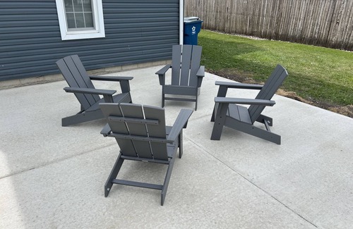 Port Clinton House | Newly renovated 5 min walk to Jet and downtown Port Clinton