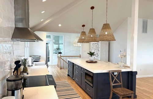 Holgate House | Newly renovated 5BR on private bayfront peninsula