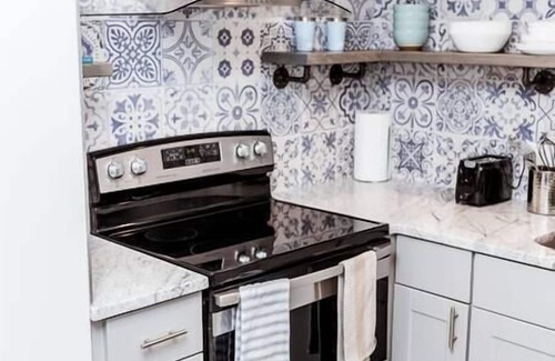 Columbus Apartment | Newly Renovated(A) OSU/Central ❤Near EVERYTHING!