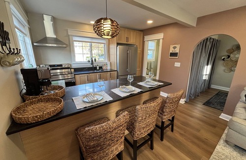 Ludlow Apartment | Newly Renovated Apartment - Minutes from Downtown