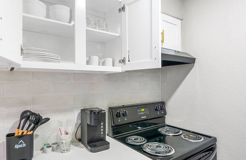 Garden Hills Apartment | Newly Renovated Atlanta Condo Prime Buckhead Atl