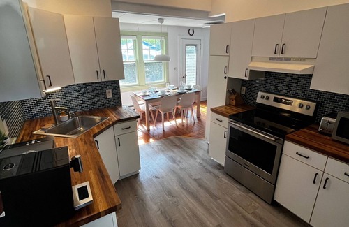 Fair Harbor House | Newly renovated beach house in Fair Harbor, Fire Island. Ultrafast Verizon Fios.
