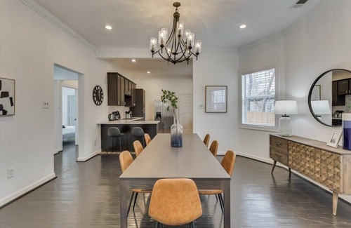 Kessler House | Newly Renovated Bishop Arts Home