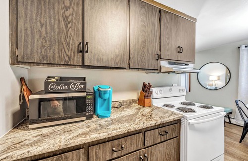 Green Bay Apartment | Newly Renovated, Boho-Chic Upper Suite