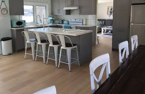 Kirkfield Cottage | Newly Renovated 4 season cottage