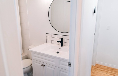 Red Deer House | Newly Renovated City Home | Central Location