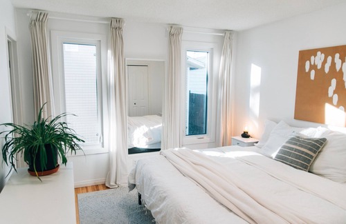 Red Deer House | Newly Renovated City Home | Central Location