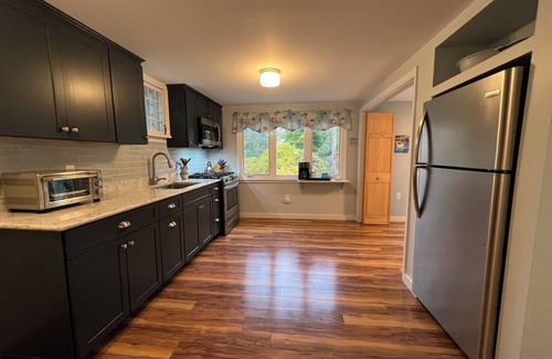 Mid-Coast and Islands Cottage | Newly Renovated Cottage in the Village area of Orr`s Island near the Scenic Cribstone Bridge