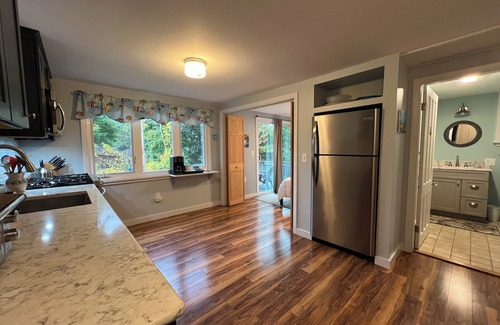 Mid-Coast and Islands Cottage | Newly Renovated Cottage in the Village area of Orr`s Island near the Scenic Cribstone Bridge