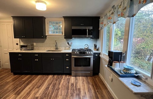 Mid-Coast and Islands Cottage | Newly Renovated Cottage in the Village area of Orr`s Island near the Scenic Cribstone Bridge