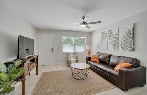 Apollo Beach House | Newly Renovated Condo in Apollo Beach 5!