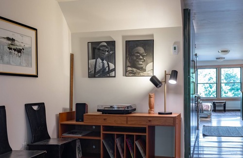Charlotte Condo | Newly Renovated Condo in Former Historic Inn