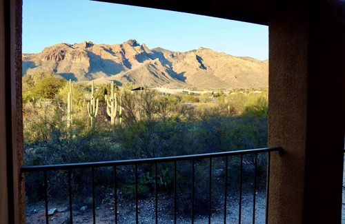 Tucson Condo | Newly renovated condo with mountain views!