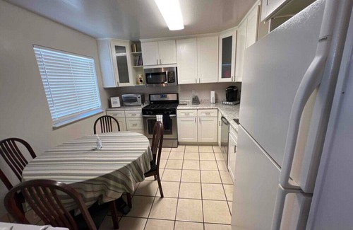 Martinez Apartment | Newly Renovated Downtown Apartment
