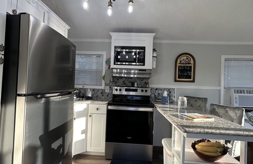 Suwannee Cottage | Newly Renovated Fish Camp, Private Boat Dock, Fire Pit