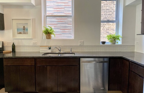 Logan Square Apartment | Newly-renovated historic home in Logan Square