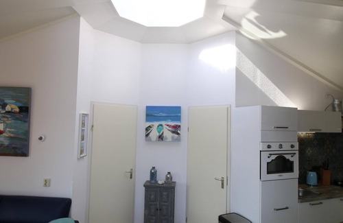 Julianadorp aan zee House | 🐶 NEWLY renovated holiday home by the sea dogs welcome, sauna, fireplace
