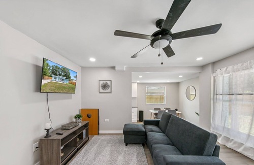 Bayou Oaks House | Newly Renovated Home Close to Everything!