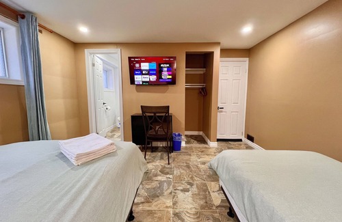 Aurora House | Newly Renovated Home in Central Aurora