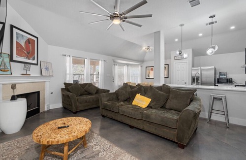Chandler Creek House | Newly Renovated Home near Kalahari Resorts