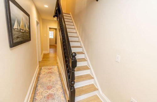 Murray Hill House | Newly Renovated In Dta W Parking