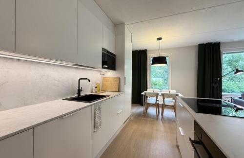 Jyvaskyla House | Newly renovated large family apartment, parking, sauna, balcony