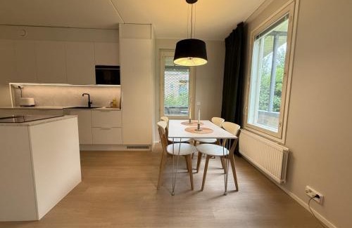 Jyvaskyla House | Newly renovated large family apartment, parking, sauna, balcony